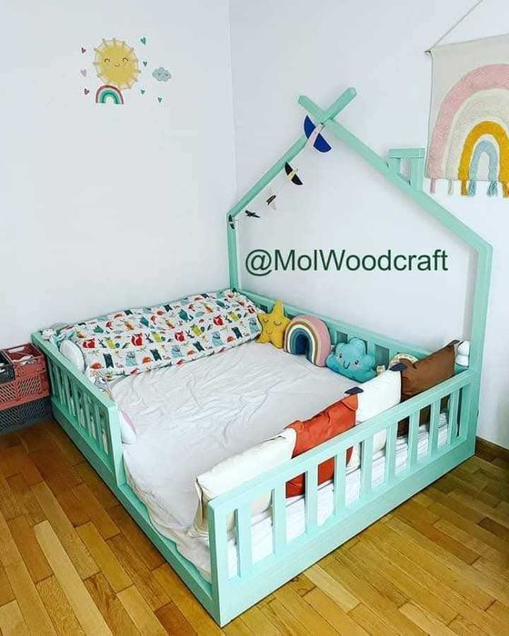Patut bebe pat casuta pat montessori pat din lemn natural mobila copil