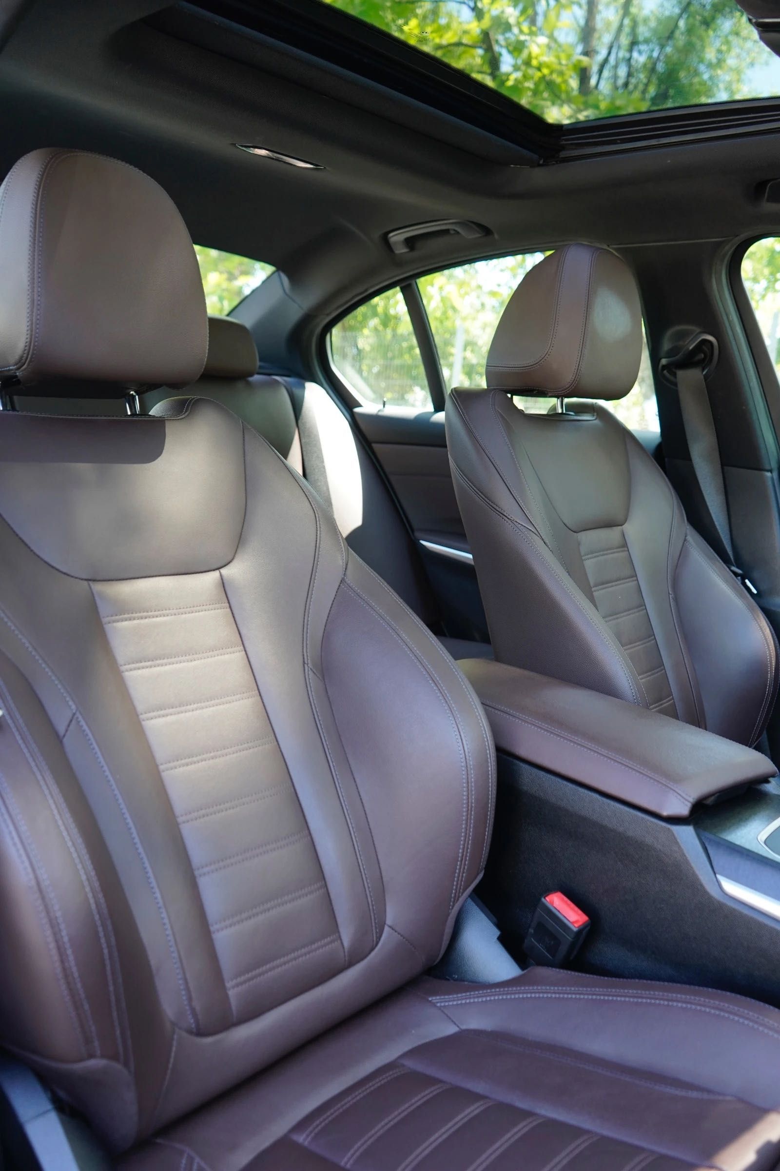 BMW 330 xDrive/KEYLESS/ Virtual Cockpit/ Sport Line