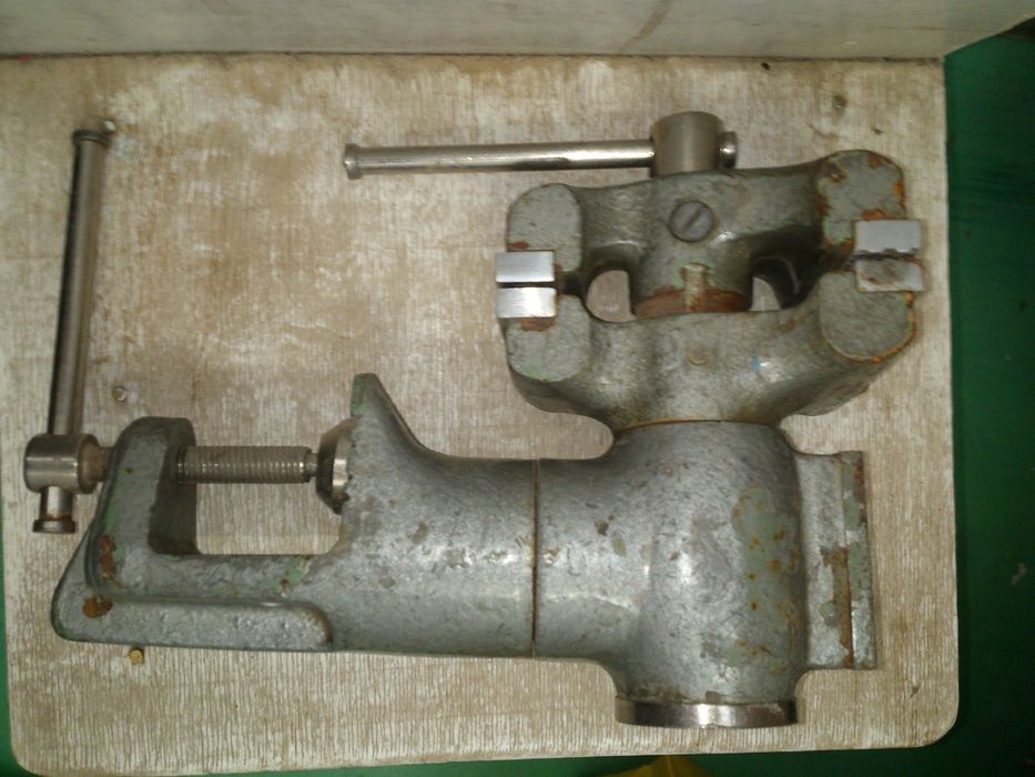 Тиски советские.