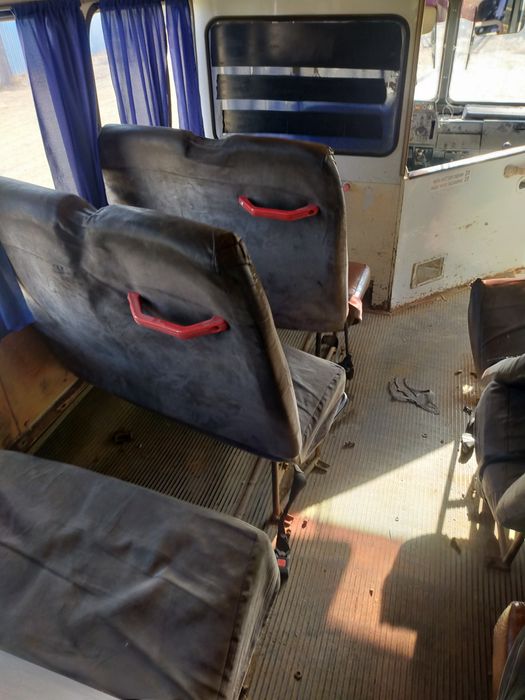 Сиденье автобуса 10 штук хорошем состоянии.