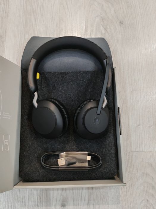 Чисто НОВИ!Безжични Слушалки Jabra - Evolve 2 65, черни