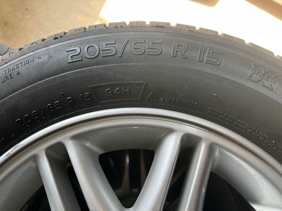 Nissan Maxima a33 R15 оригинал диска и шина Michelin сотилади