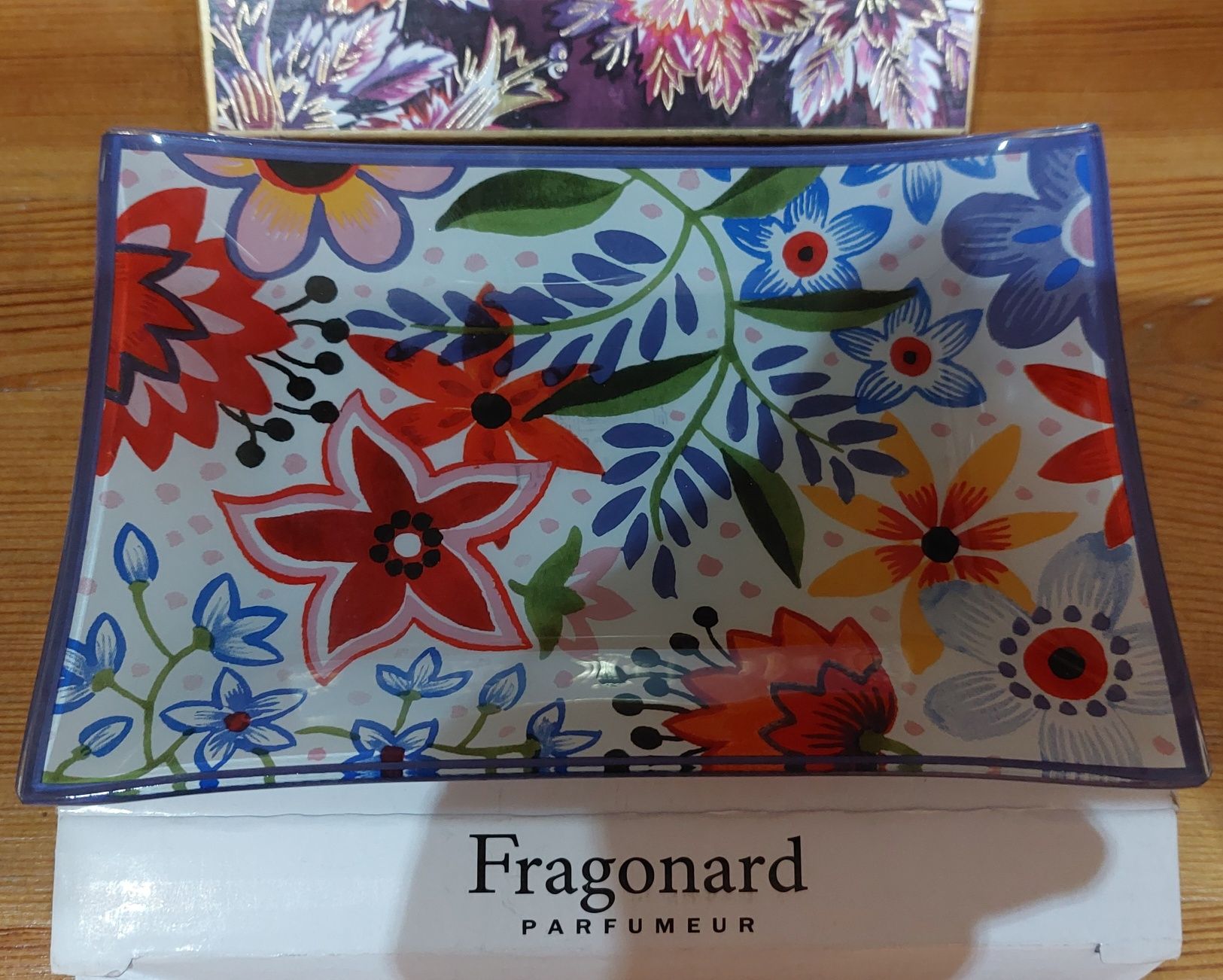 Наборы духов от французского бренда Fragonard.