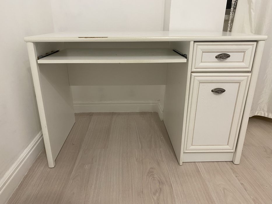 продам компьютерный стол