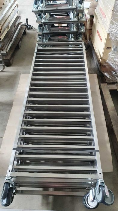 Carucior cofetarie, patieserie cu 20 tavi aluminiu, pline 60x40 cm