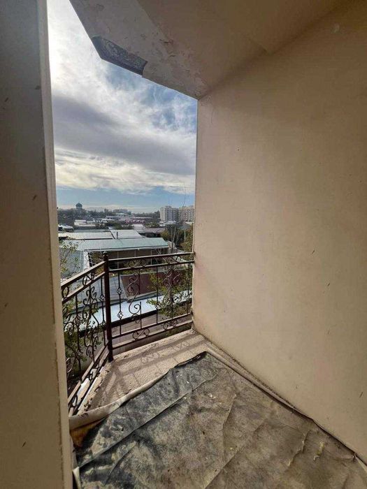 Avto vagzal hududida kvartira zudlik bilan sotiladi!