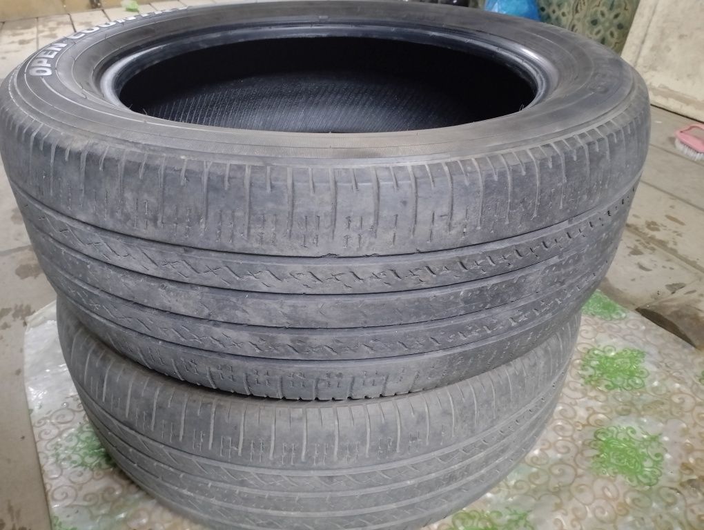 Продам шины 235/55 R19 TOYO A39