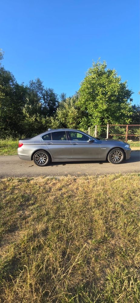 BMW Seria 5 / BMW 520 / F10 2012
