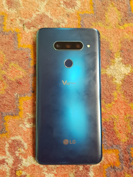 LG V40 thung zapchastg'