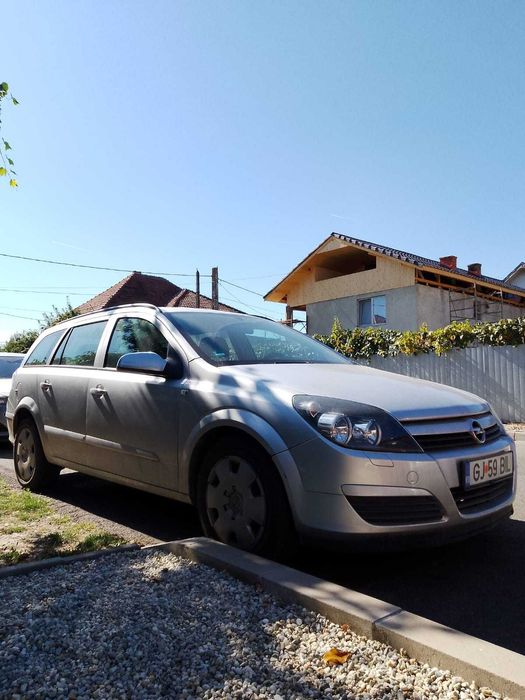 Vand Opel Astra pret negociabil
