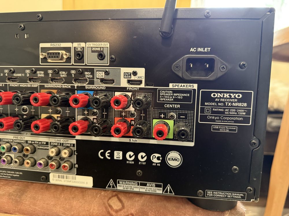Onkyo TX-NR828 Bluetooth Wi-FI resiver