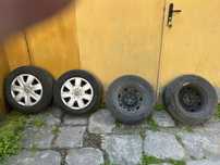 Джанти 14 с нови гуми на 2 месеца и  капаци VW Polo Yaris