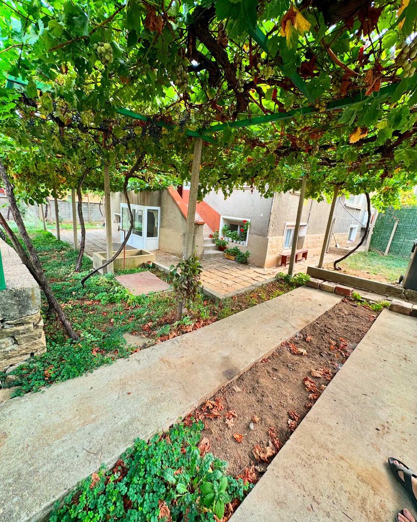 Продава се Къща в Ловеч, Широк център - 124 кв.м за 968 €/кв.м - Снимка #1