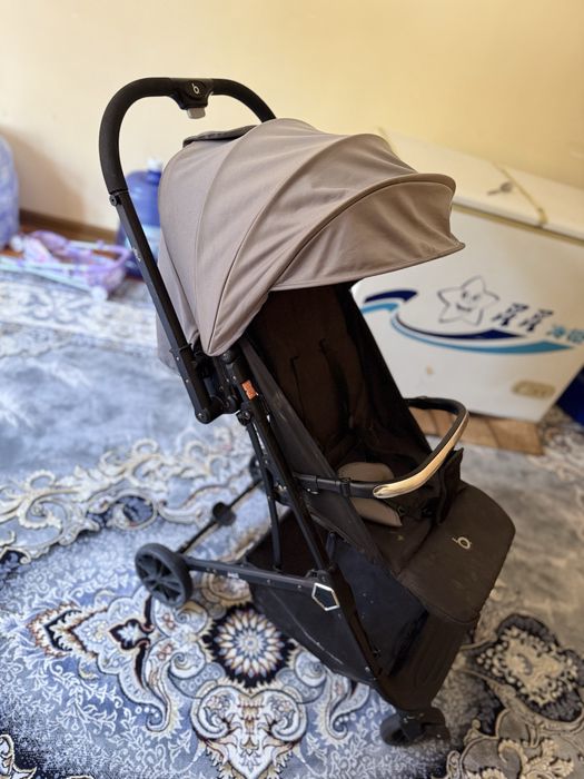 коляска сотилади