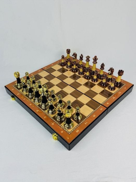 SHAXMAT 
6680A
39×39×7sm
SKIDKA:40$
Made in china

Настольная игра Roy