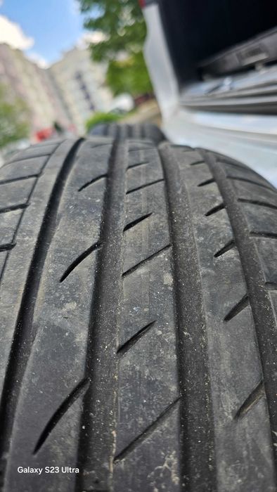 Гуми 205.55.16 спешно 4 броя. Летни