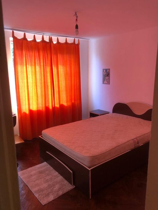 Inchiriez apartament doua camere