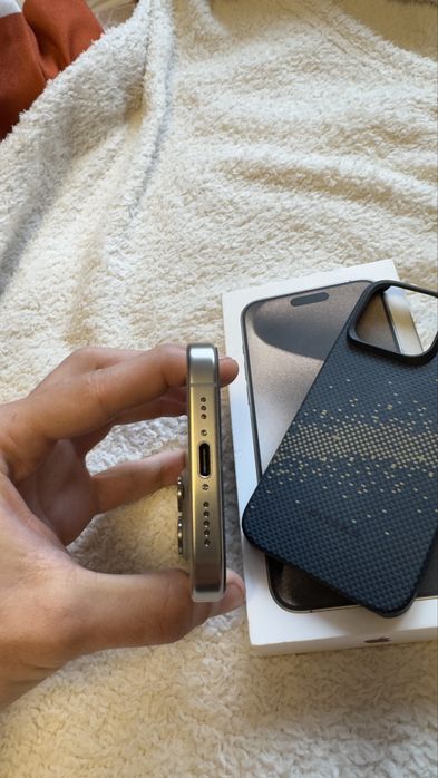 iPhone 15 pro “Natural Titanium” impecabil