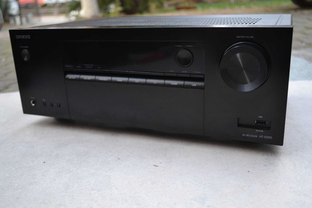 Amplificator Onkyo HT R 395 cu HDMI Bluetooth