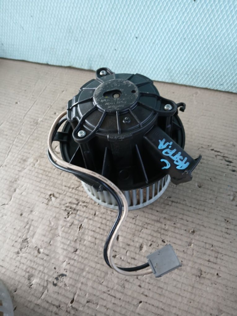 Ventilator abitaclu opel astra J