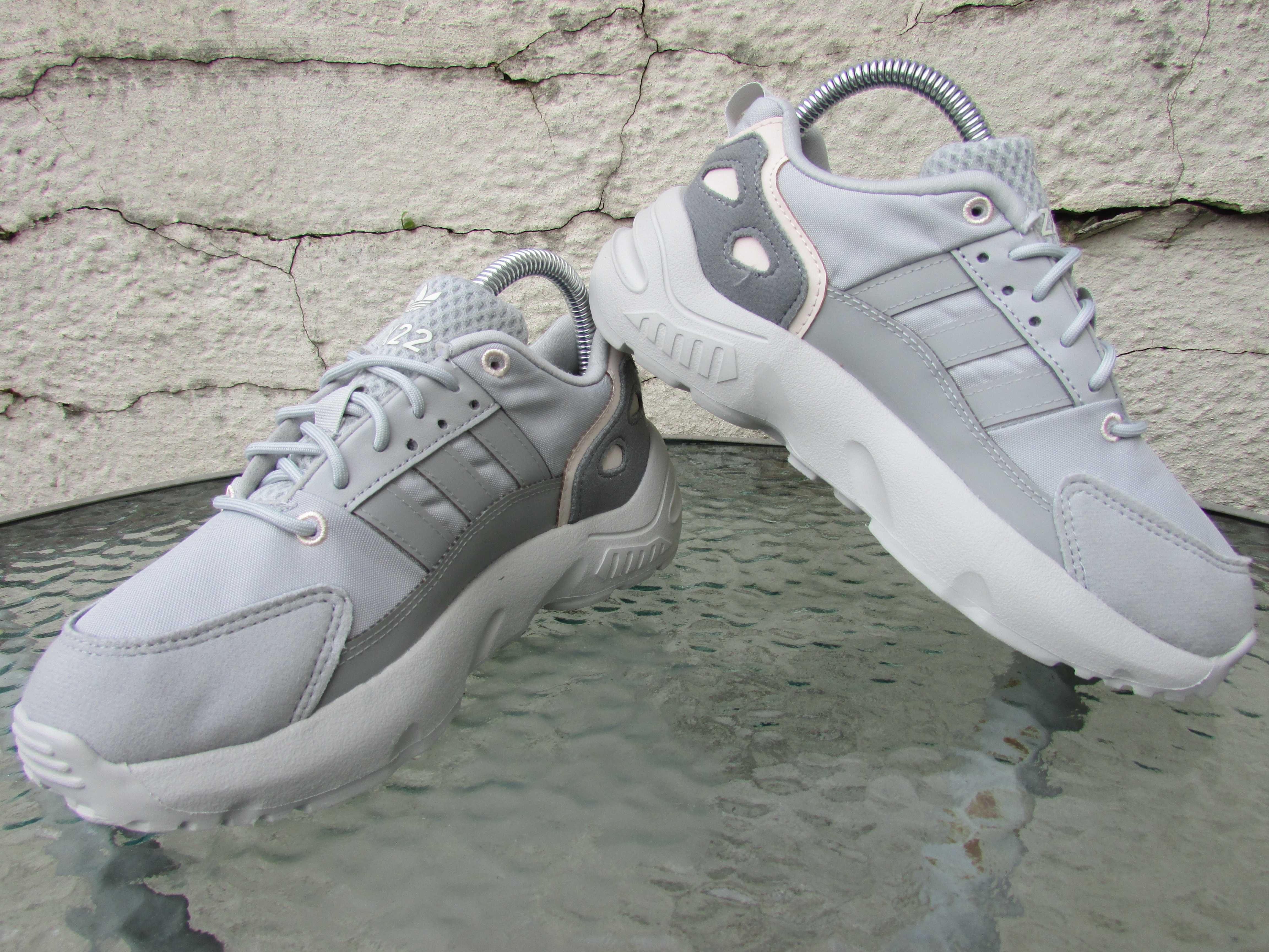 Детски маратонки Adidas ZX 22