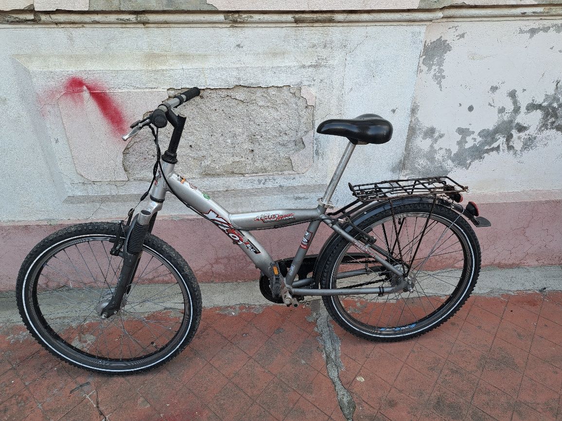 Vand bicicleta roti 24