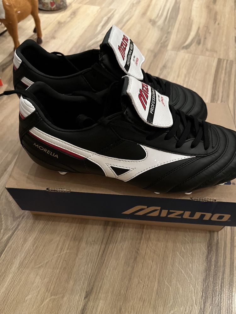 Бутонки MizunoProfessional model MORELIA