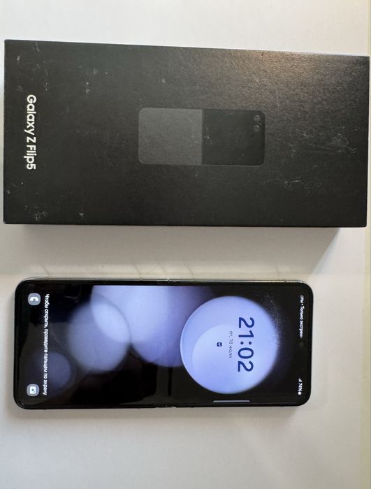 Смартфон Samsung Galaxy Z Flip5 256GB