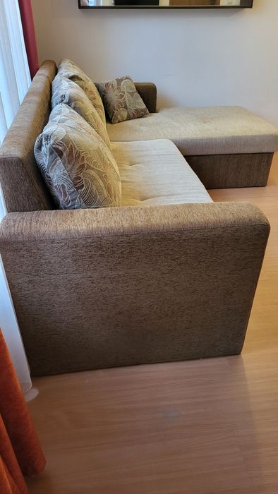 Разтегателен диван