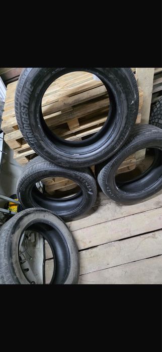 Продам резину Bridgestone Alenza