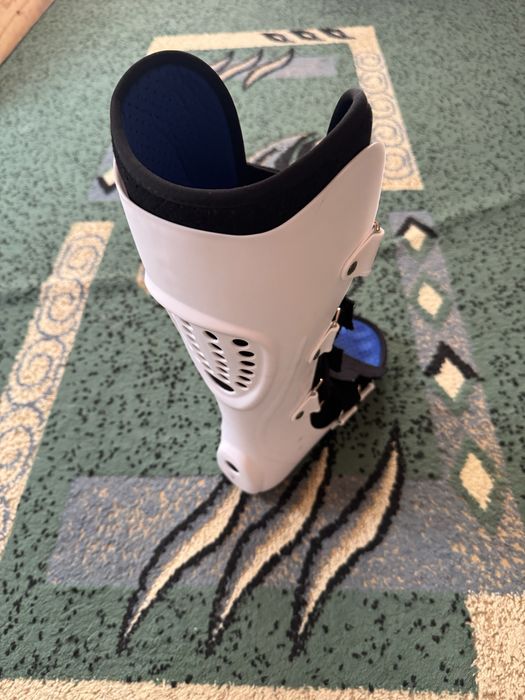 Продается Бандаж для ноги (до коленей)