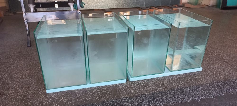 Geamgerie geamuri diverse taiate la dimensiuni ,executam acvarii