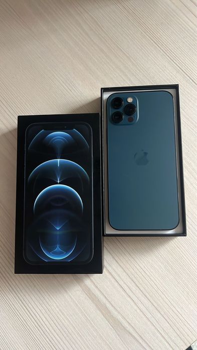 Продам айфон 12 про