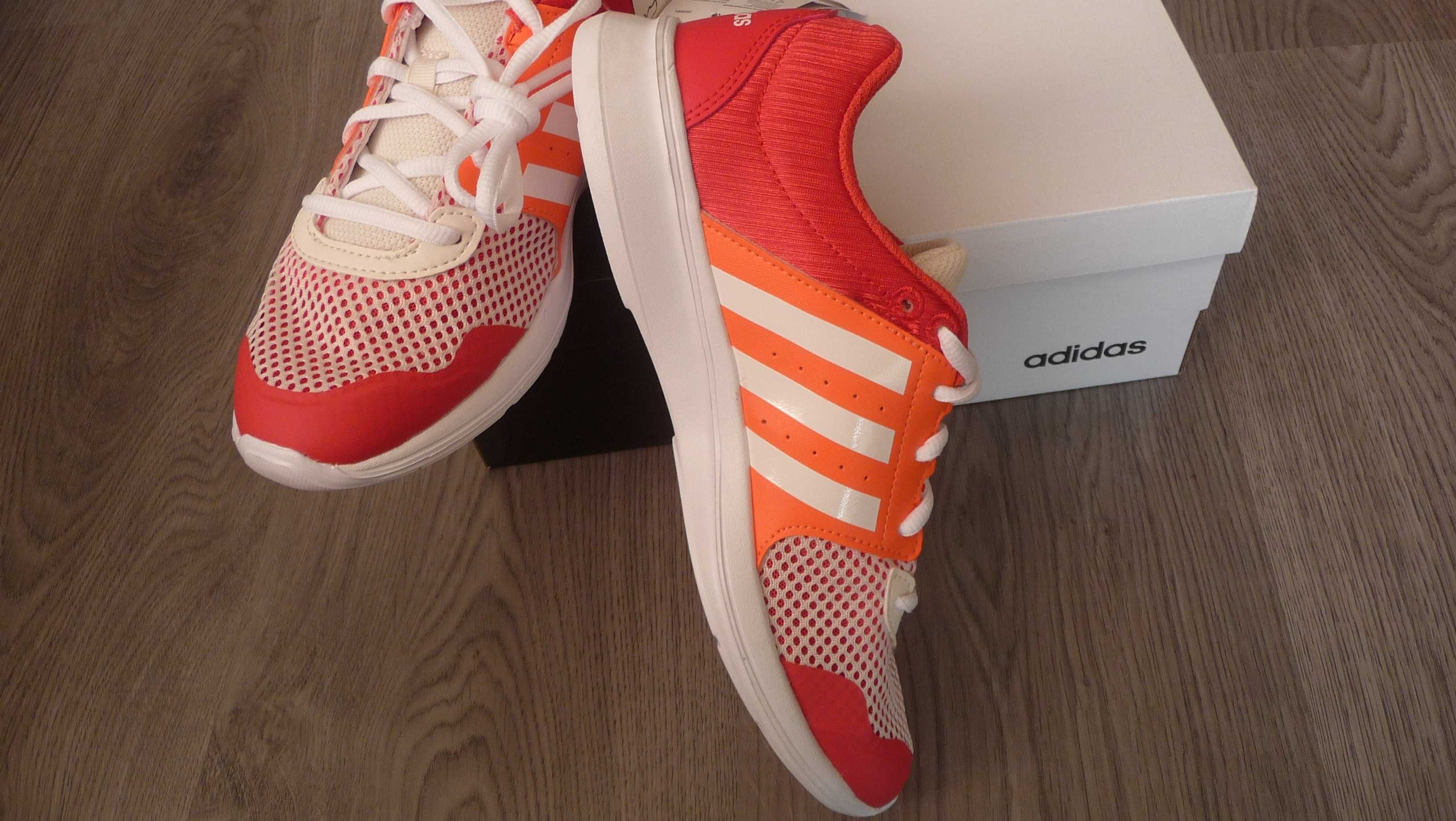 Нови оригинални маратонки Адидас  (Adidas), 37 н.