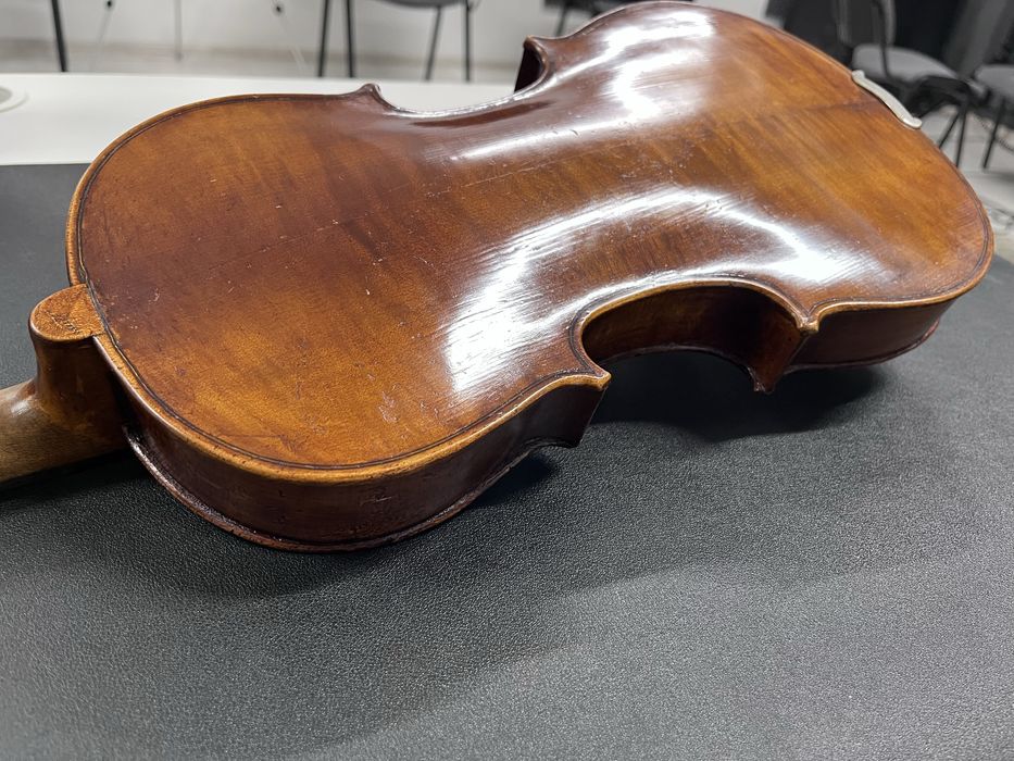 Vioara clasica 4/4 anul 1881