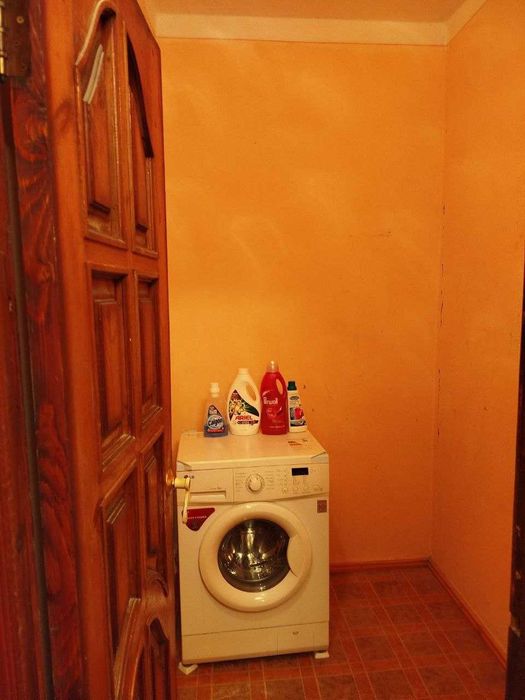 Продаётся просторная 3-комнатная квартира, массив куйлюк - 4.