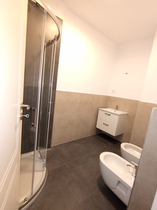 De vânzare,apt cu 2 cam,in bloc nou,cu lift