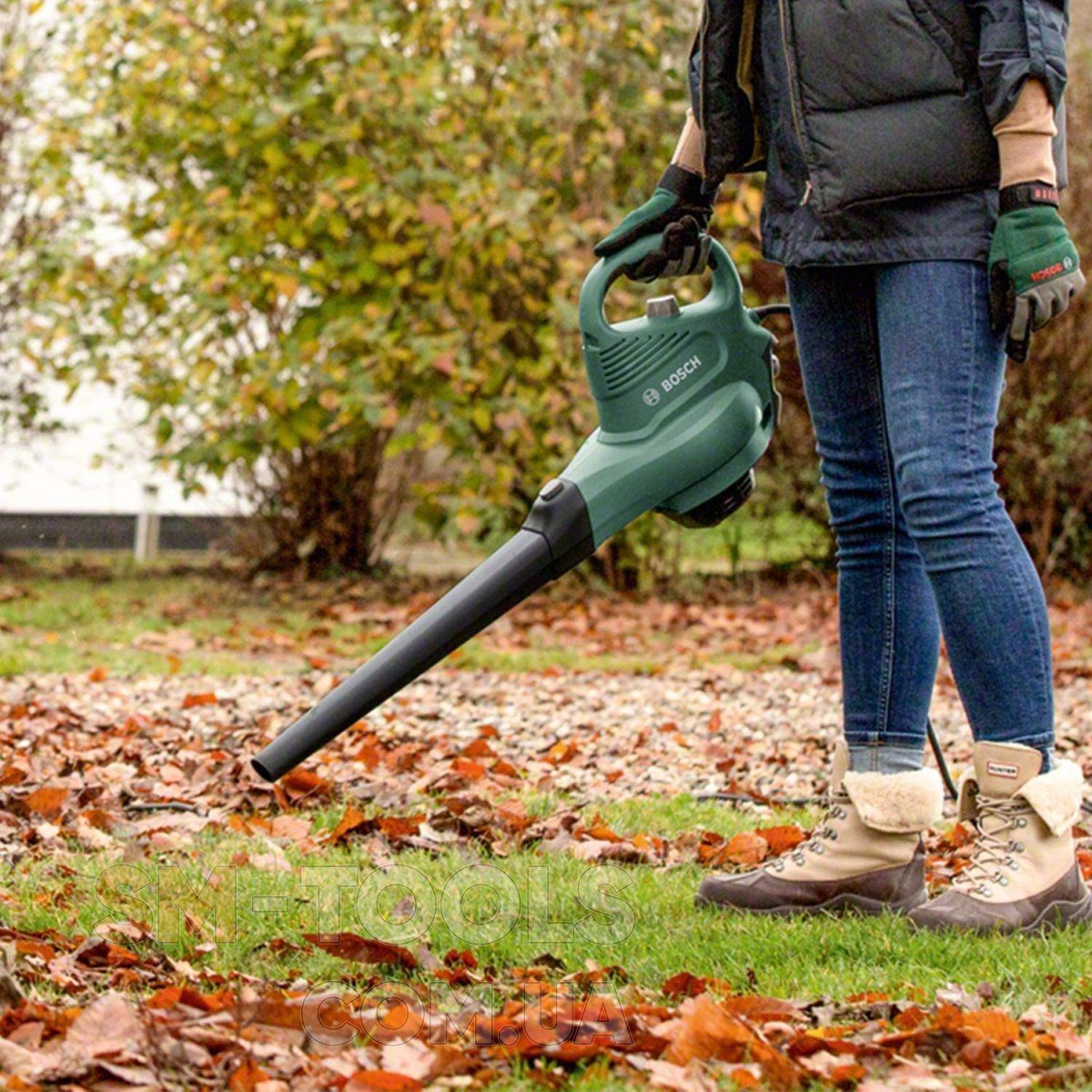 Воздуходувка-садовый пылесос (воздухадувка) BOSCH GARDEN TIDY 3000