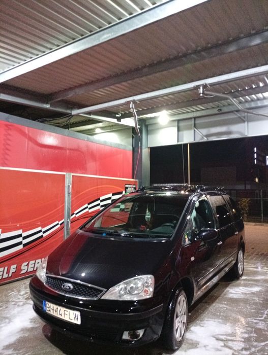 Vând Ford Galaxy 1.9 TDI