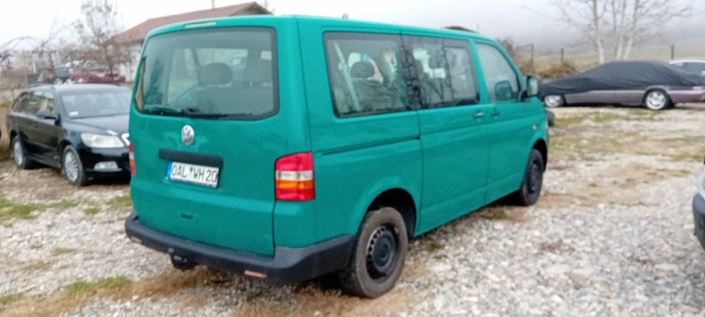 Volkswagen Transporter T5 1.9Tdi 8+1locuri / adus din Germania