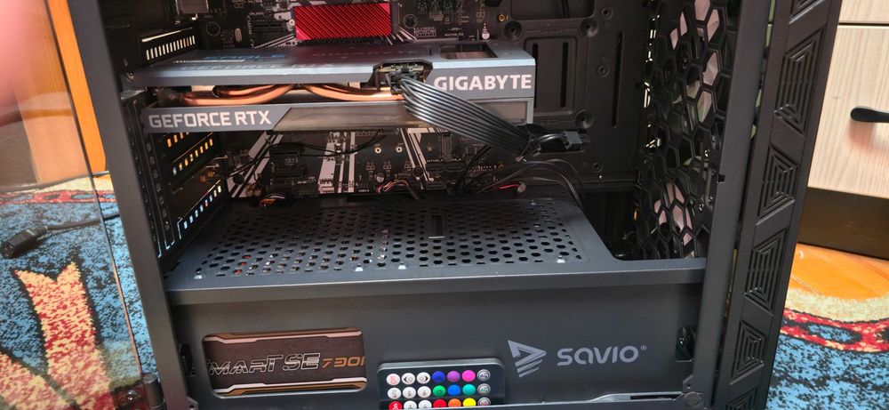 PC Gaming cu i7 8700, RTX 3060 12GB,32GB RAM DDR4