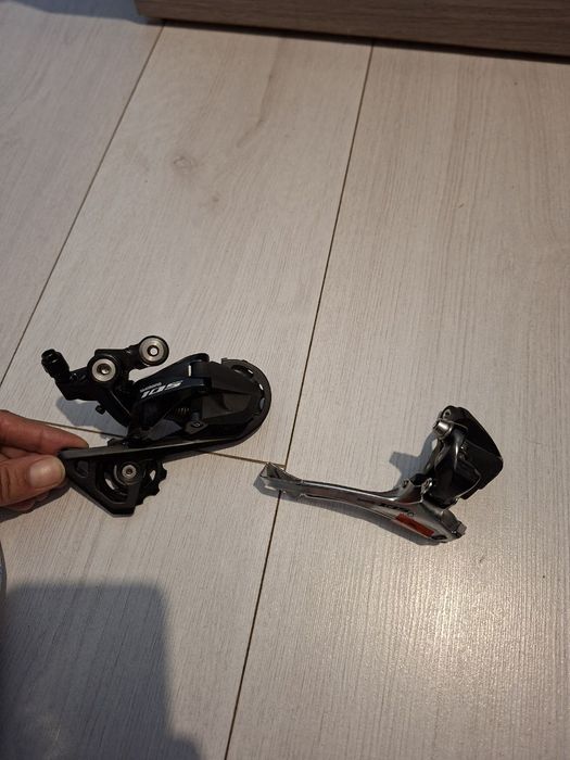 Преден дерайльор Shimano 105