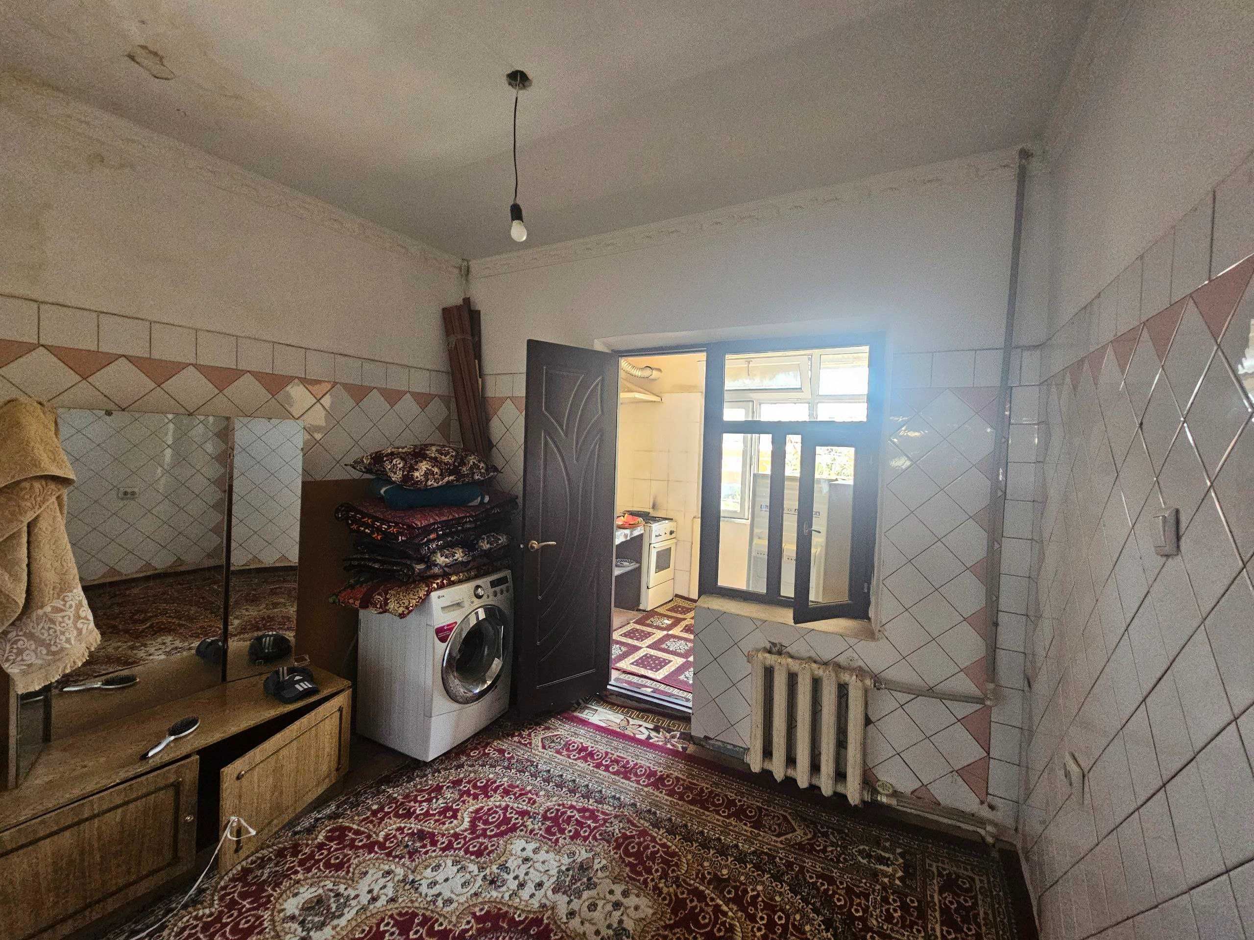 Срочно продаётся 2-х ком квартира в Куйлюк массив-5 2/2/5