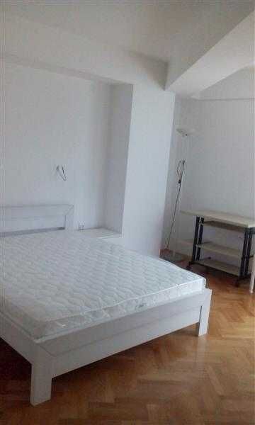 Дава се под наем Двустаен апартамент в Бургас, Братя Миладинови - 54 кв.м за 204 € - Снимка #2