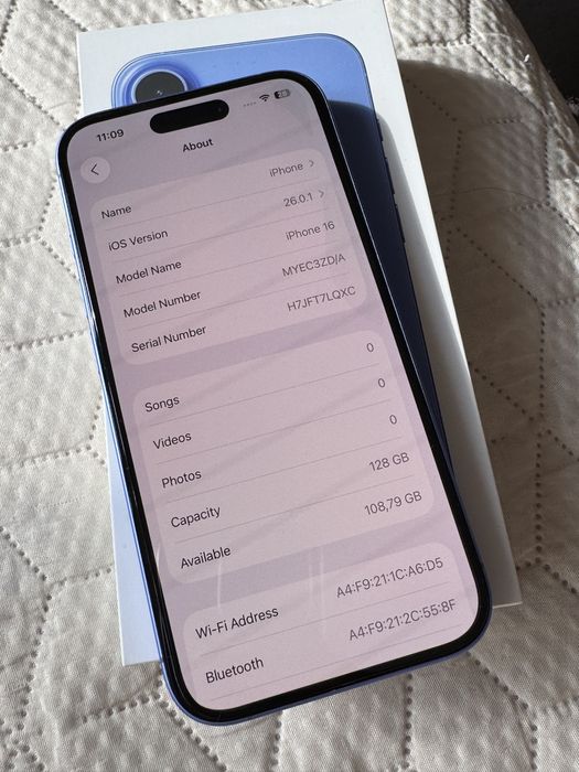 Продавам Iphone 16 128gb Ultramarine