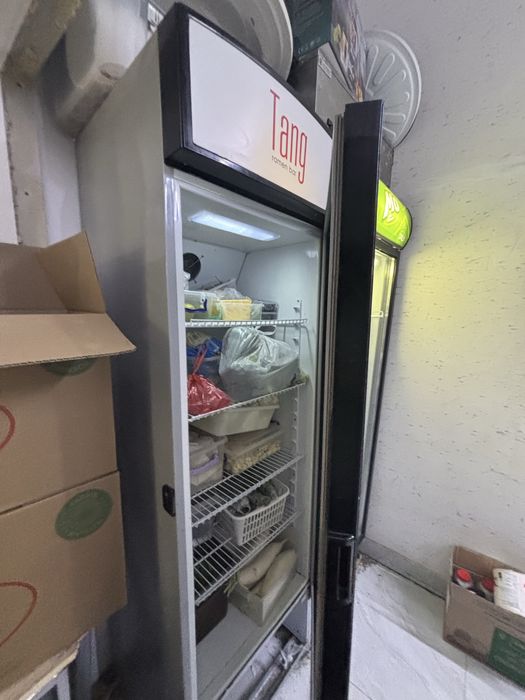 холодильный шкаф