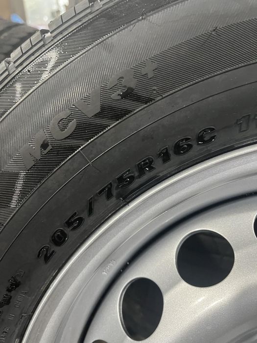 205 75 16C Гуми с джанти