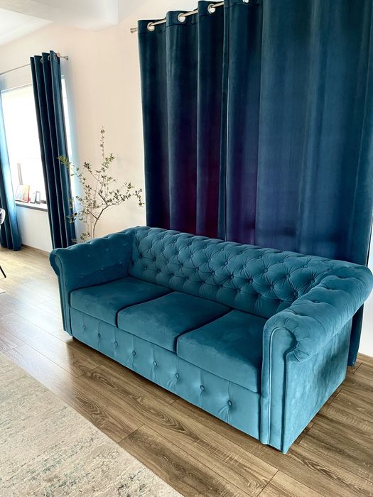 Canapea chesterfield
