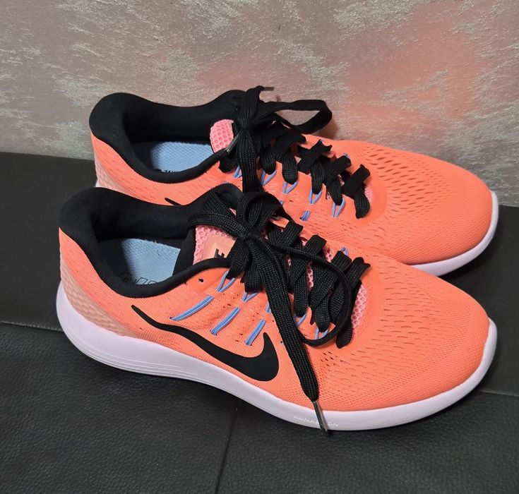 Маратонки Nike 39