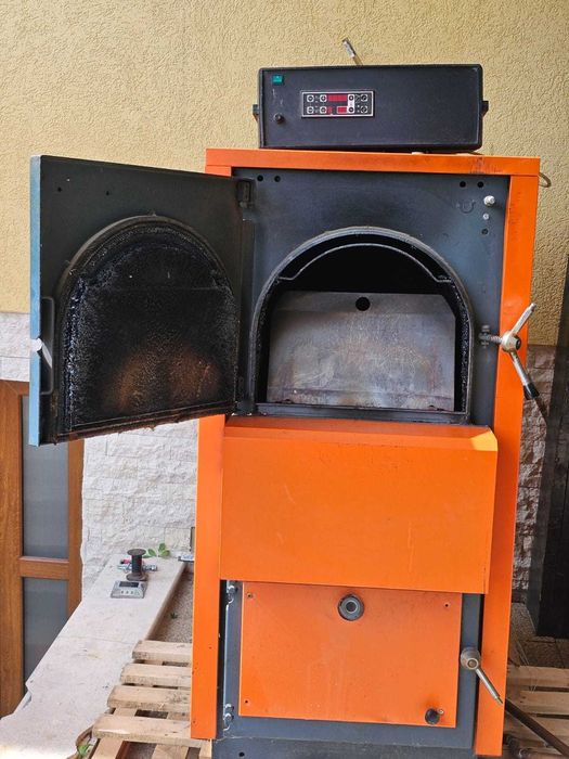 Centrala de inox pe lemn cu gazeificare